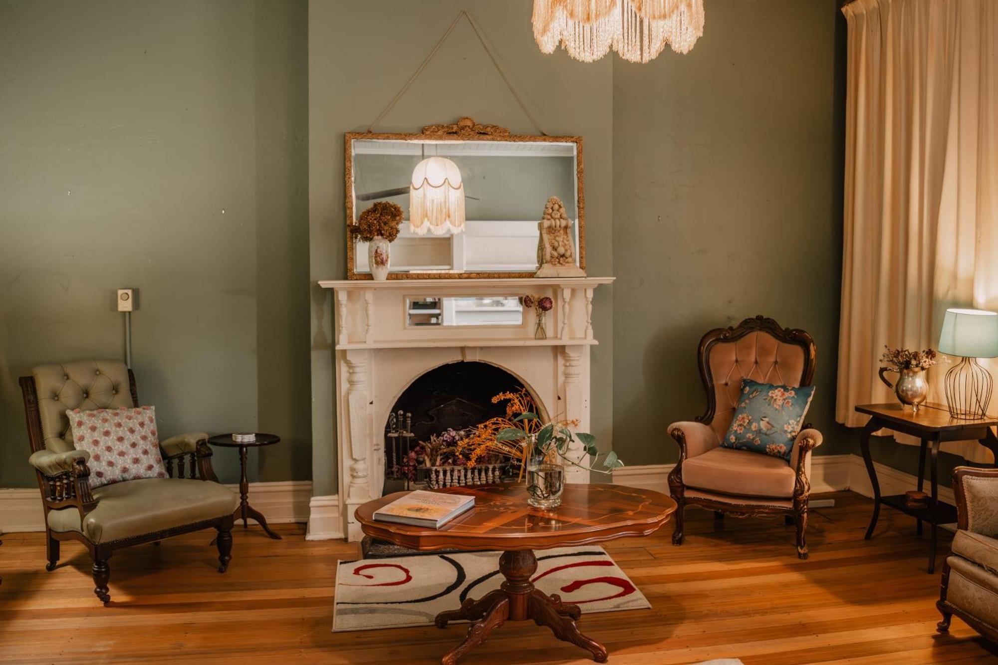 La Cochon Rose Motel Saint Arnaud Eksteriør billede